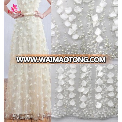 Latest White Elegant Stylish Heavy Bead Lace Fabric/3d flower Bridal Fabric Embroidered on Mesh